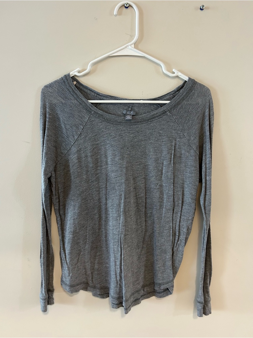 aerie Gray Lightweight Long-Sleeve Scoop Top